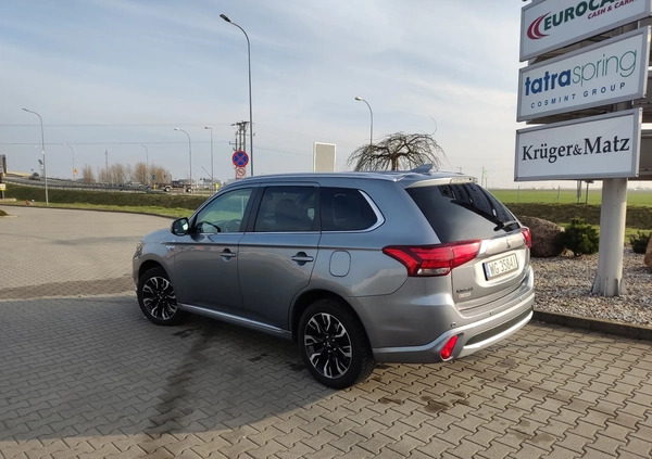 Mitsubishi Outlander cena 71600 przebieg: 146000, rok produkcji 2016 z Garwolin małe 79